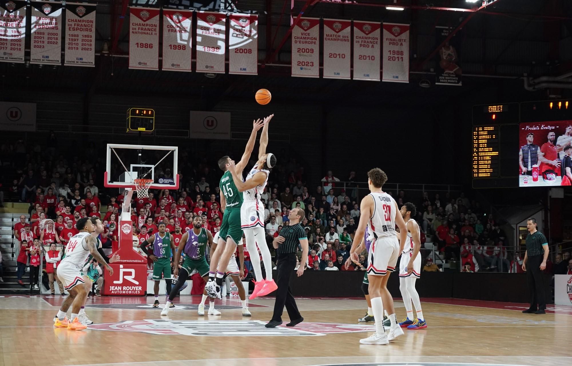 El Cholet - Unicaja de la Round of 16 de la BCL, en fotos