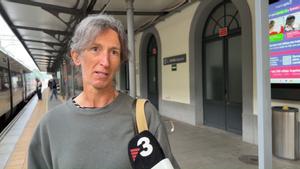 Reaccions dels usuaris de lR4 per la represa del servei compet