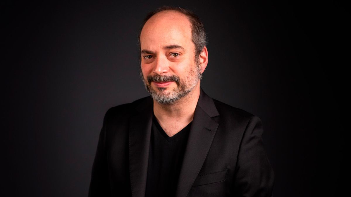 Alejandro G. Calvo.