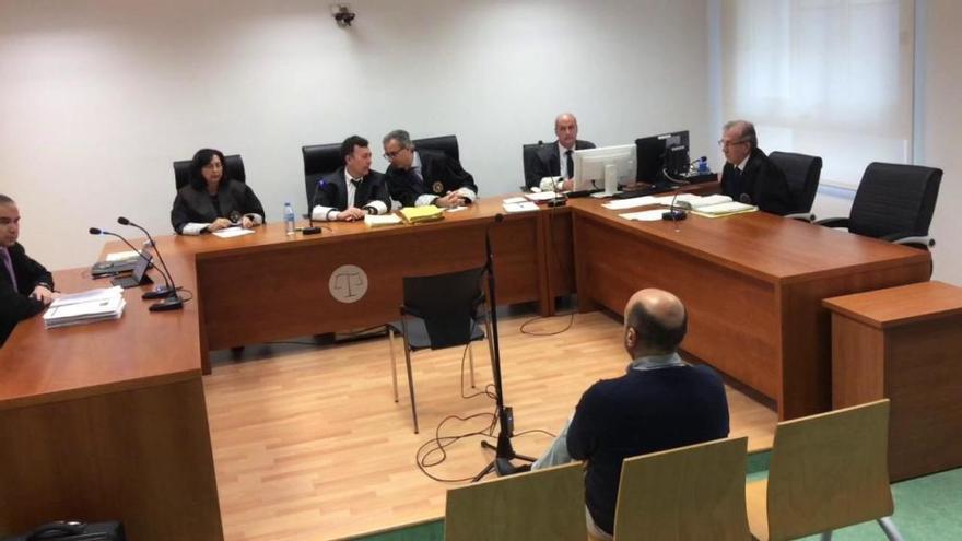 Echávarri niega que el despido de la cuñada de Barcala fuera una &quot;venganza&quot; por la denuncia del caso Comercio de Alicante