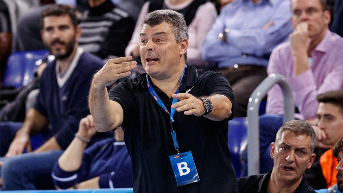 Xavi Pascual espera dos partidos muy complicados ante el Zagreb y el Granollers