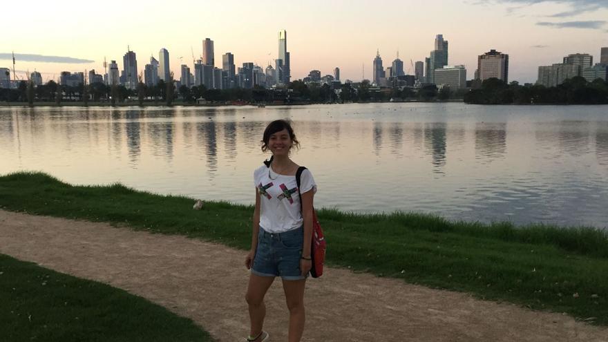 La investigadora gallega Rocío de la Fuente, en Melbourne.