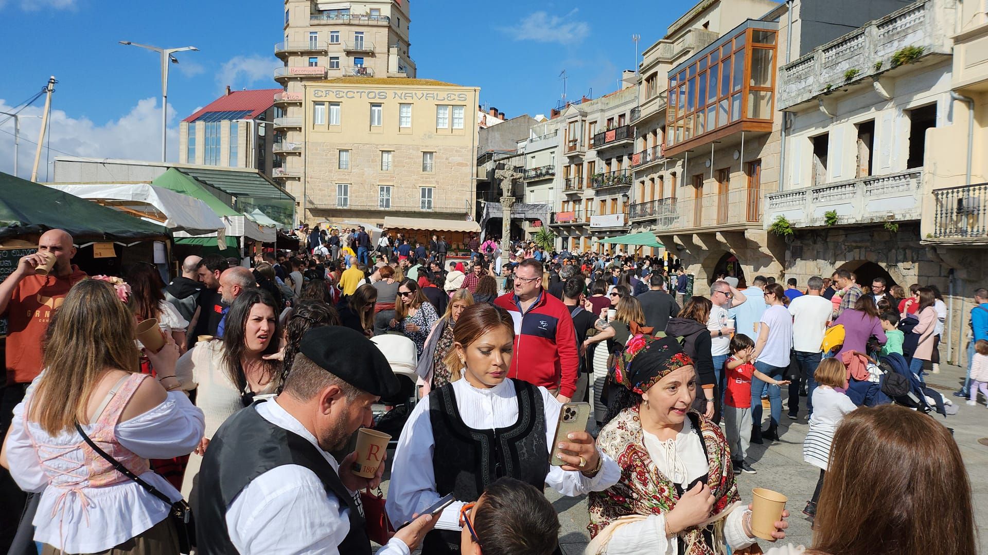 Vigo 'reconquista' las calles en su fiesta grande