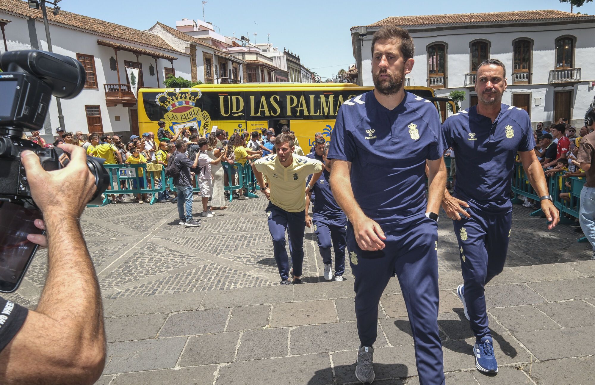 Ofrenda anual de la UD Las Palmas a la Virgen del Pino