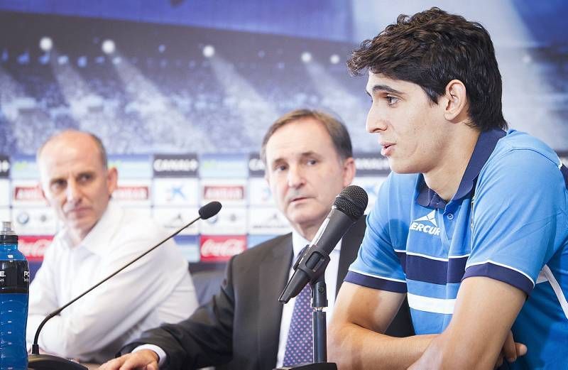 Presentación de Bono con el Real Zaragoza