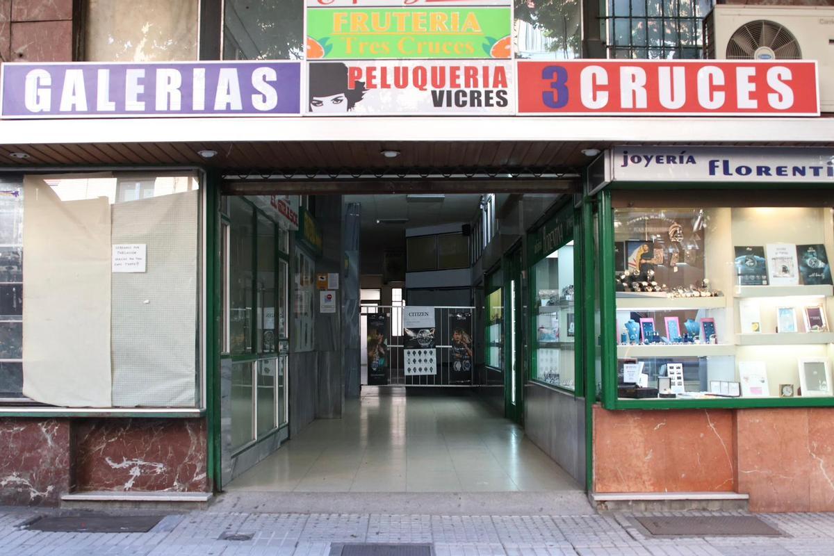 El comercio superviviente de la Galería de las Tres Cruces El comercio superviviente de la Galería de las Tres Cruces