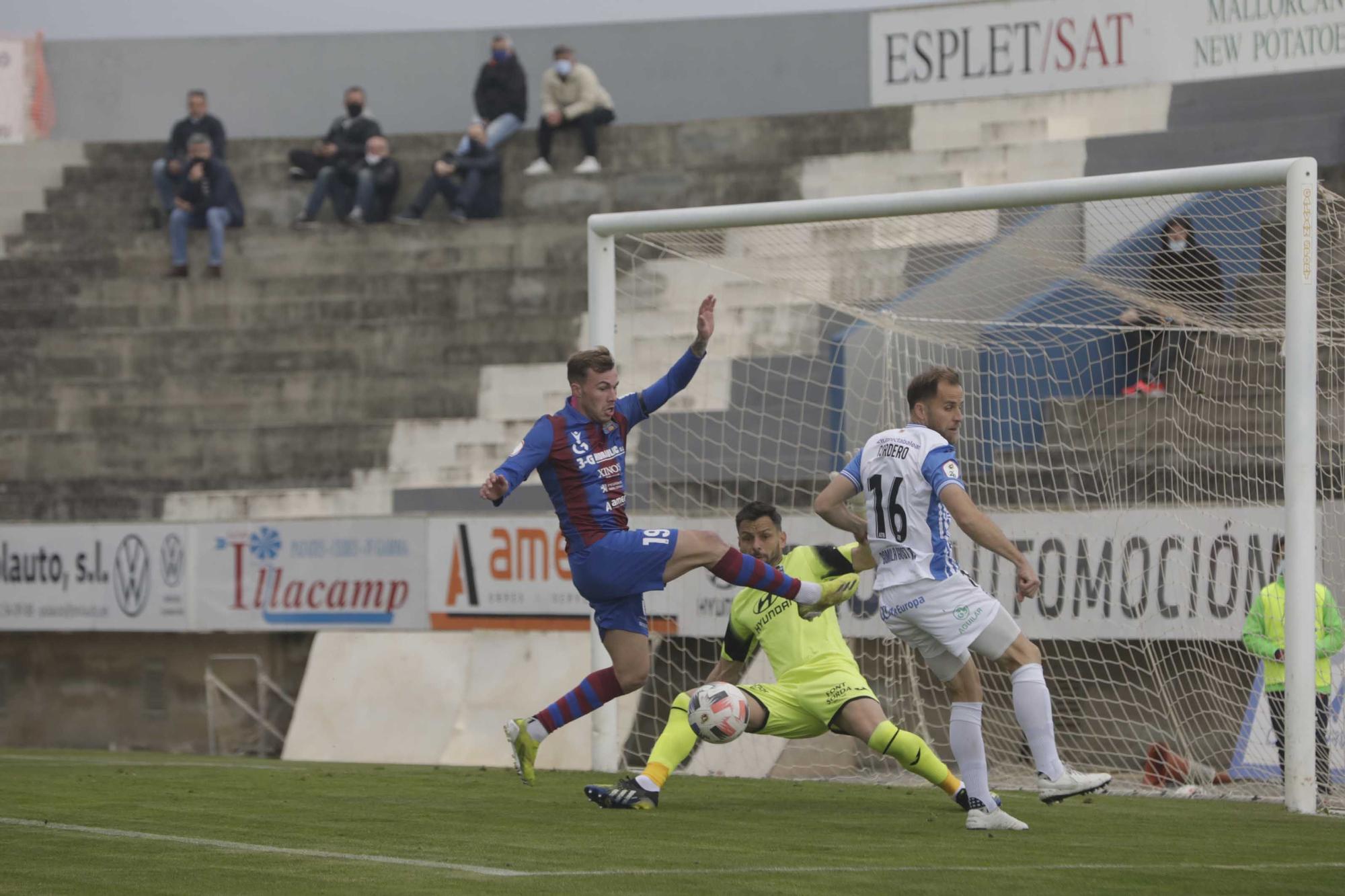 Poblense-At. Baleares: Un punto que sirve de poco