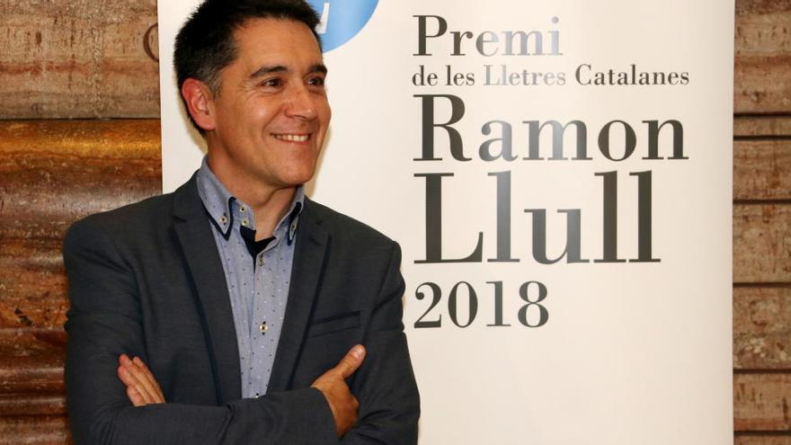 Martí Gironell guanya el 38è Premi Ramon Llull amb «La força d&#039;un destí»