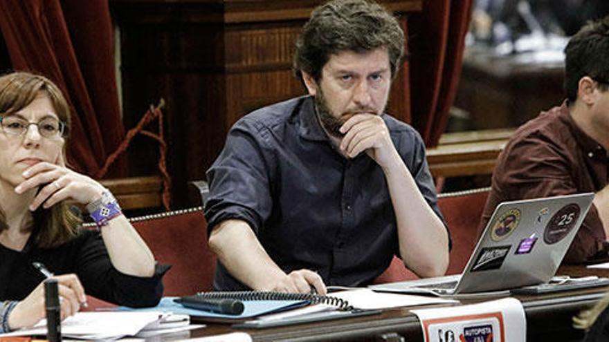 Die Podemos-Abgeordneten im Balearen-Parlament.