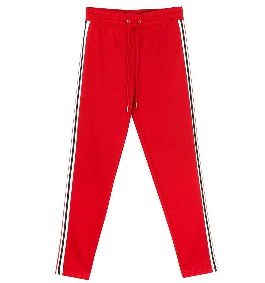 Pantalón rojo de Bershka