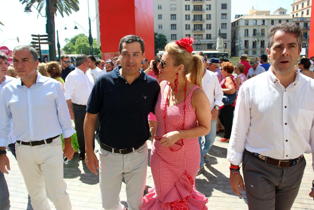 Juanma Moreno visita la Feria de día de Málaga