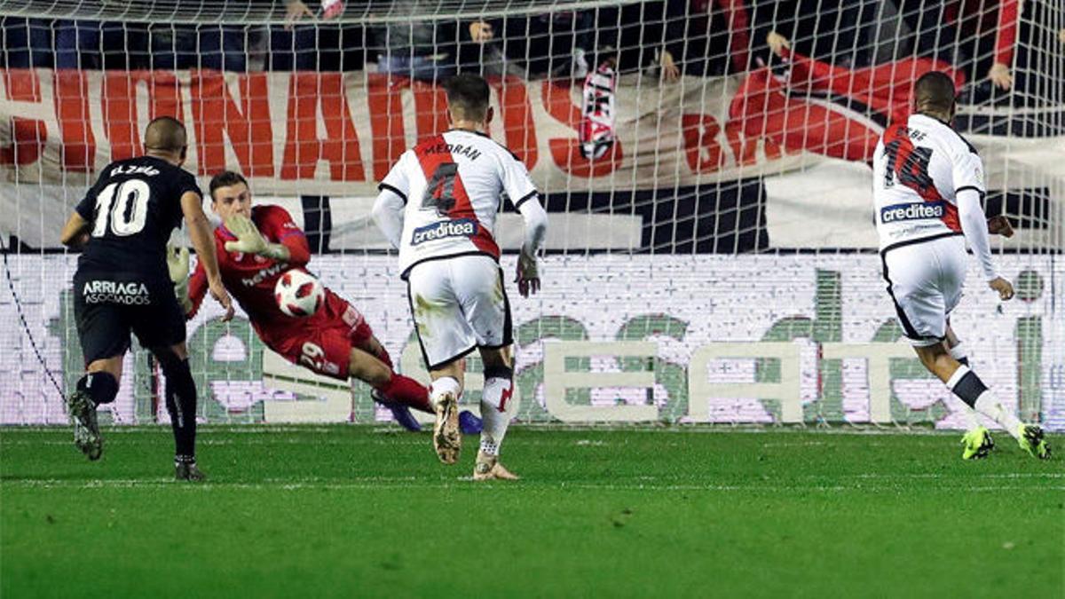 Lunin dio un auténtico recital de paradones ante el Rayo Vallecano