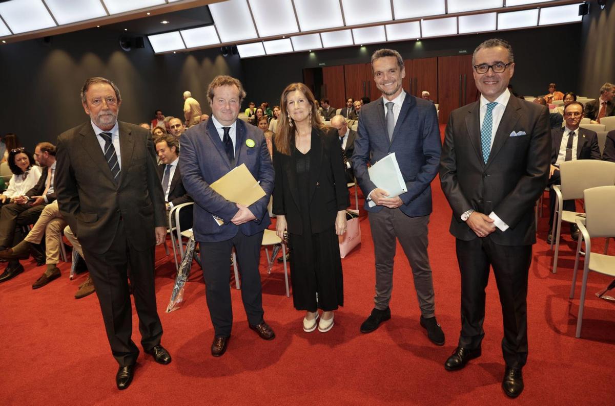 La carrera al Colegio de Abogados de Oviedo se endurece en LA NUEVA ...