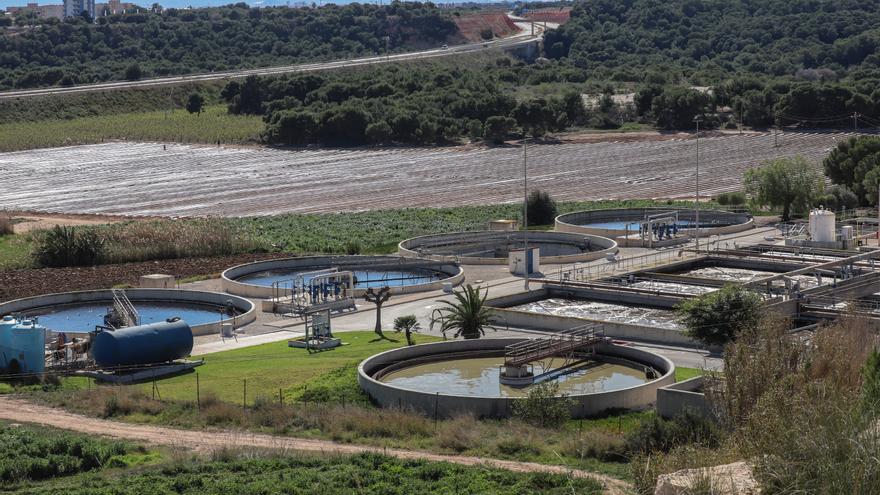 Torrevieja y Pilar de la Horadada asumirán la depuración de aguas residuales de Orihuela Costa