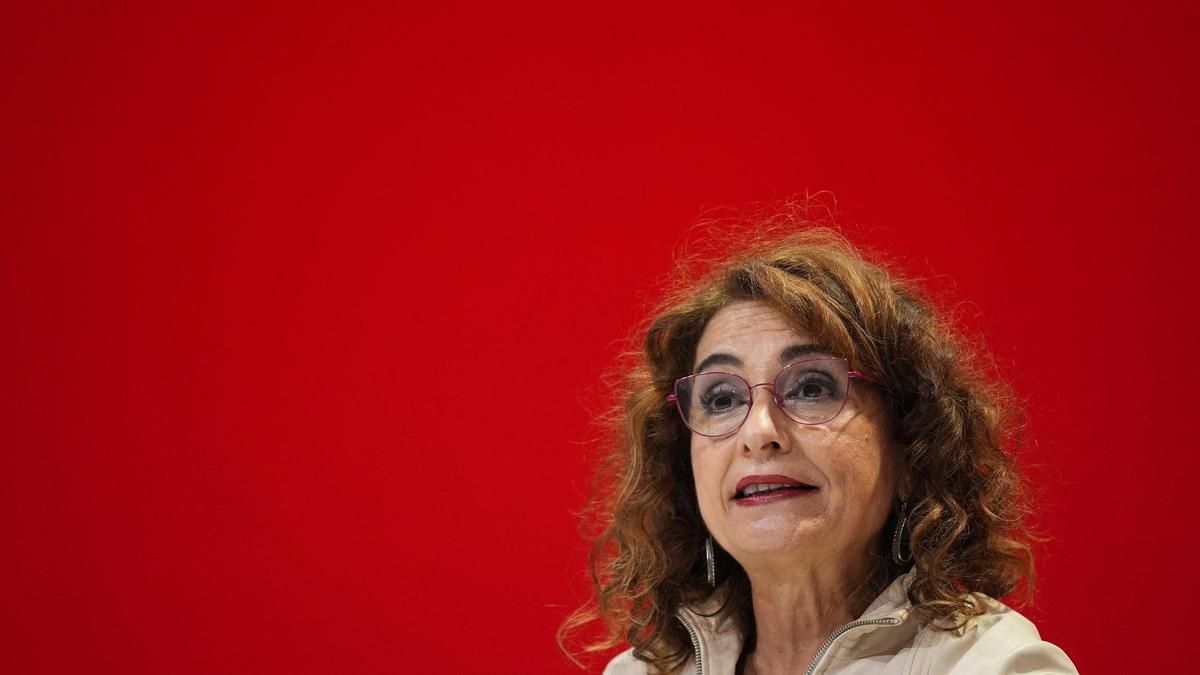 La vicepresidenta primera del Gobierno y ministra de Hacienda, María Jesús Montero