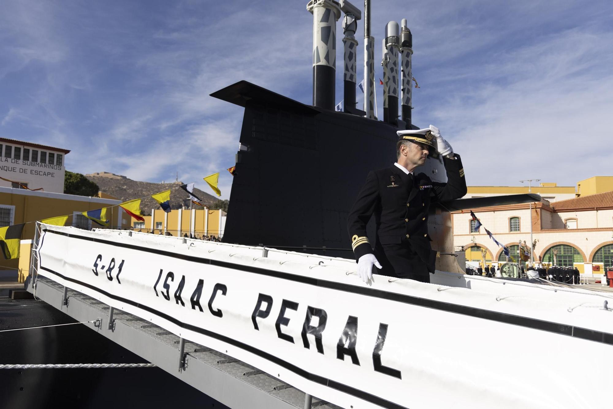 FOTOS: La Armada recibe el submarino S-81 de manos de Navantia