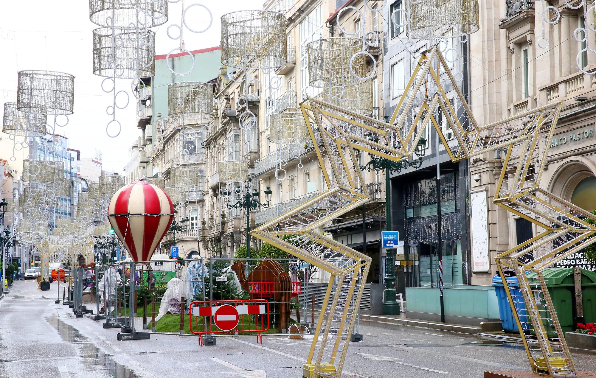 Las principales atracciones ultiman detalles antes del gran encendido de la navidad