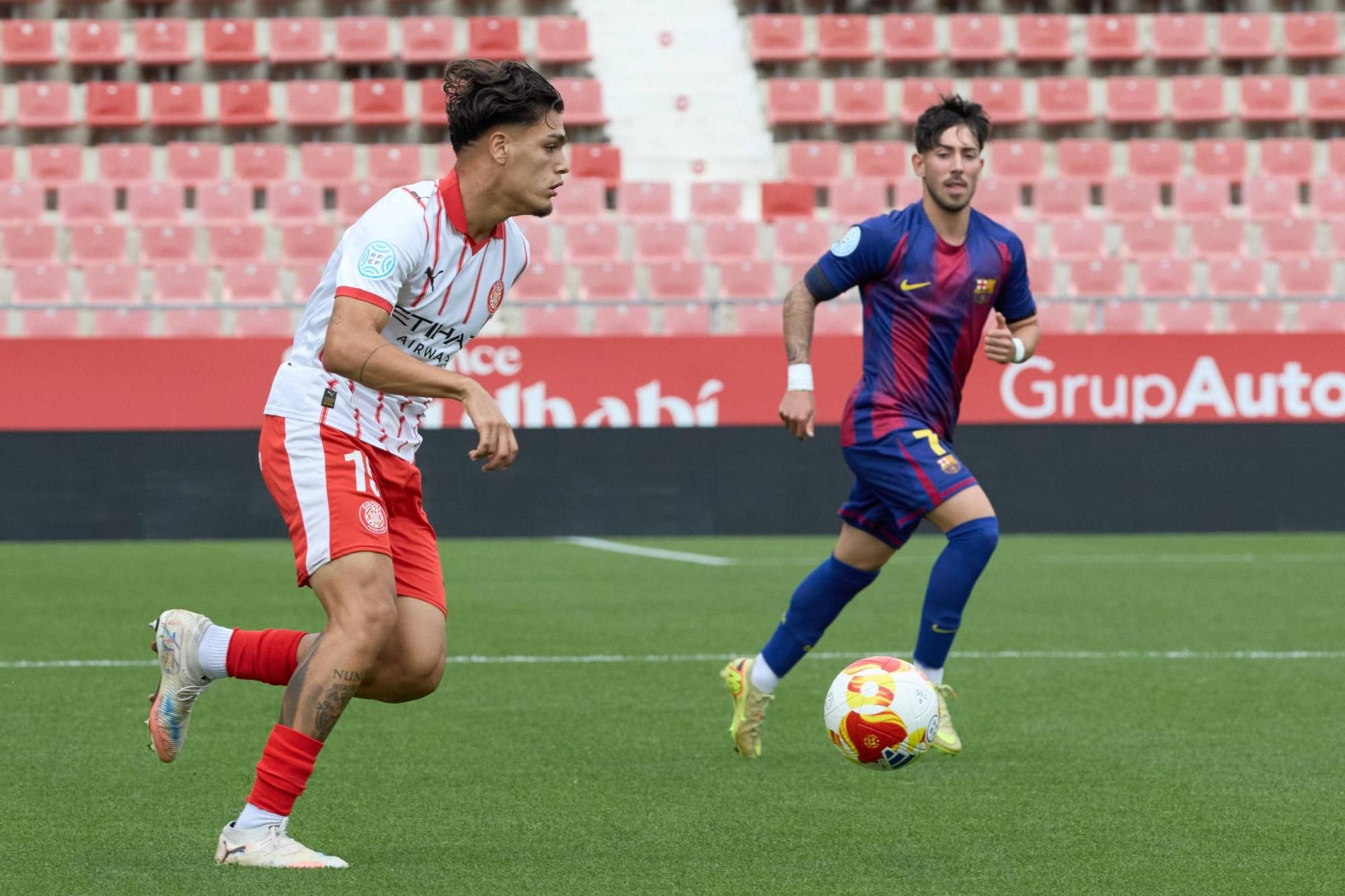 Les fotos del Girona B i Barça Atlètic
