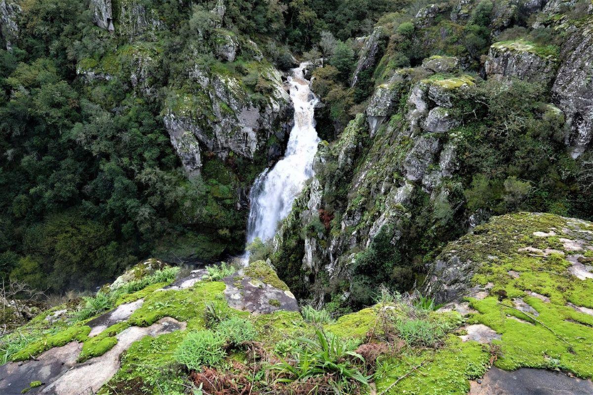 La impresionante cascada gallega que debes visitar este mes.