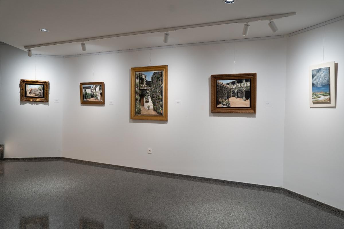 Exposición ‘El patio: evocación de la luz’, de Manuel Muñoz.