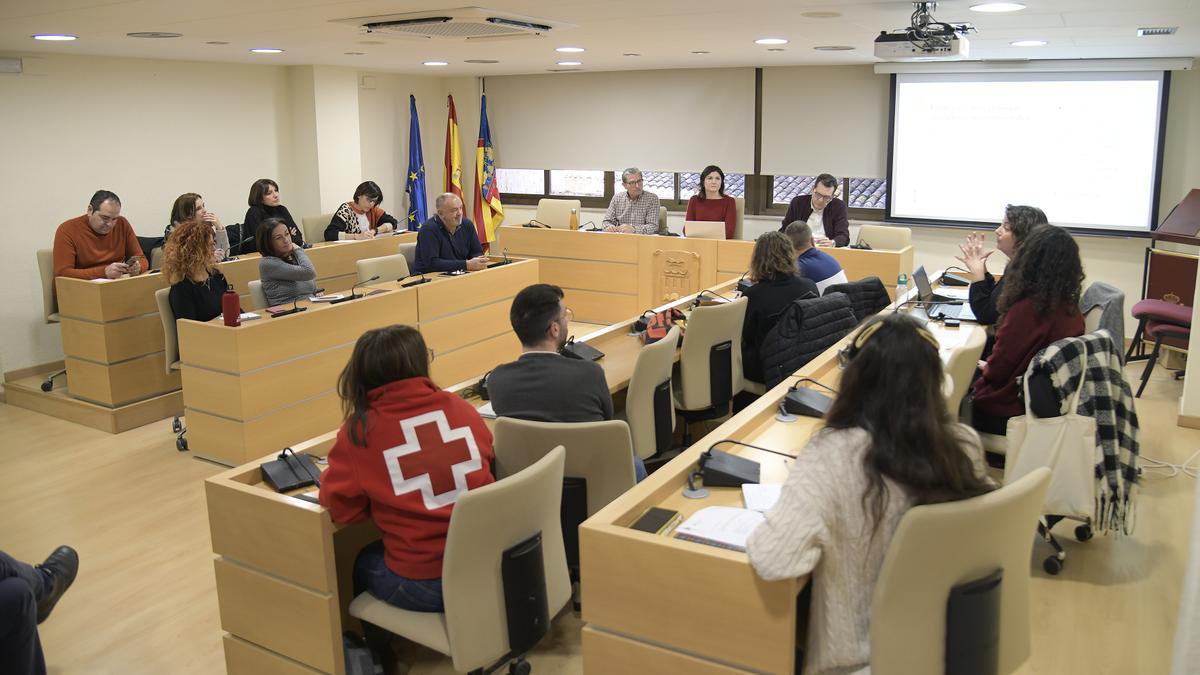 El consejo de salud celebrado en el ayuntamiento de Paiporta