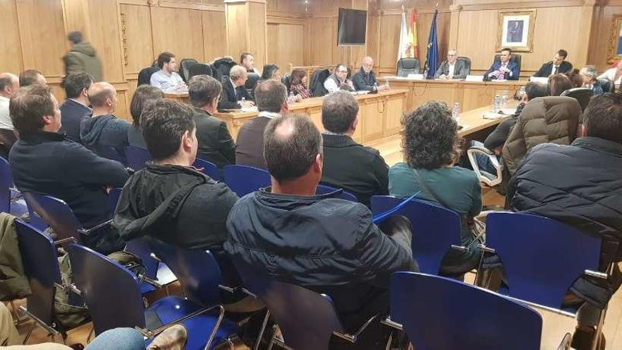 Reunión de la primera Mesa da Limia en Xinzo.  // FdV