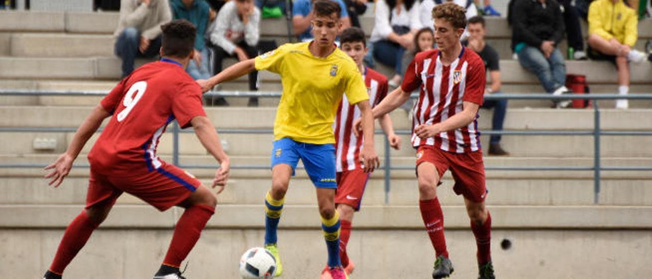 La UD se complica eliminatoria frente a un práctico Atlético de Madrid