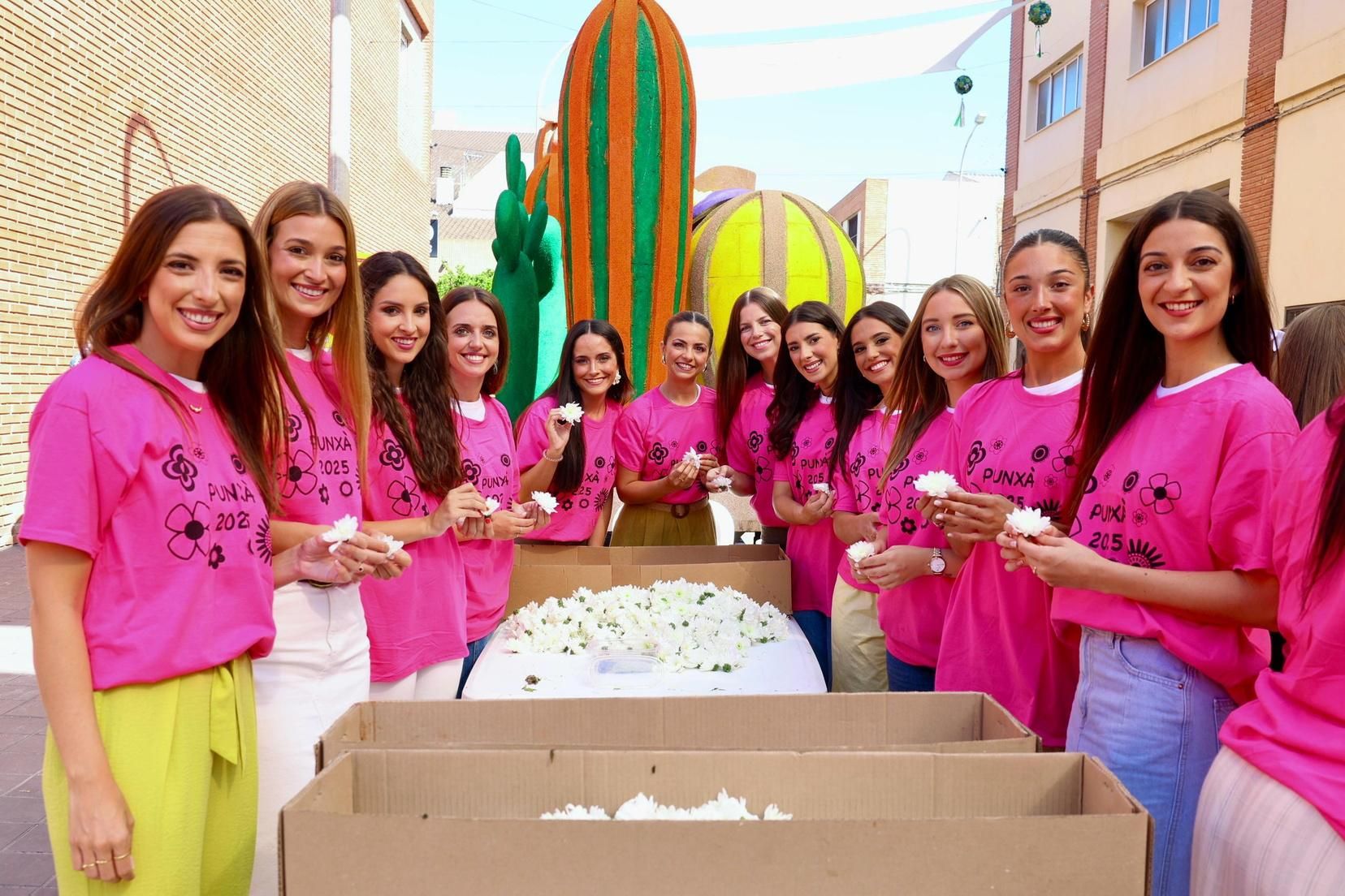 La &quot;punxà&quot; empieza por la mañana con un ejercicio Berta, Lucía y las cortes