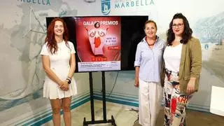 Las empresarias de Marbella reconocen a Agatha Ruiz de la Prada