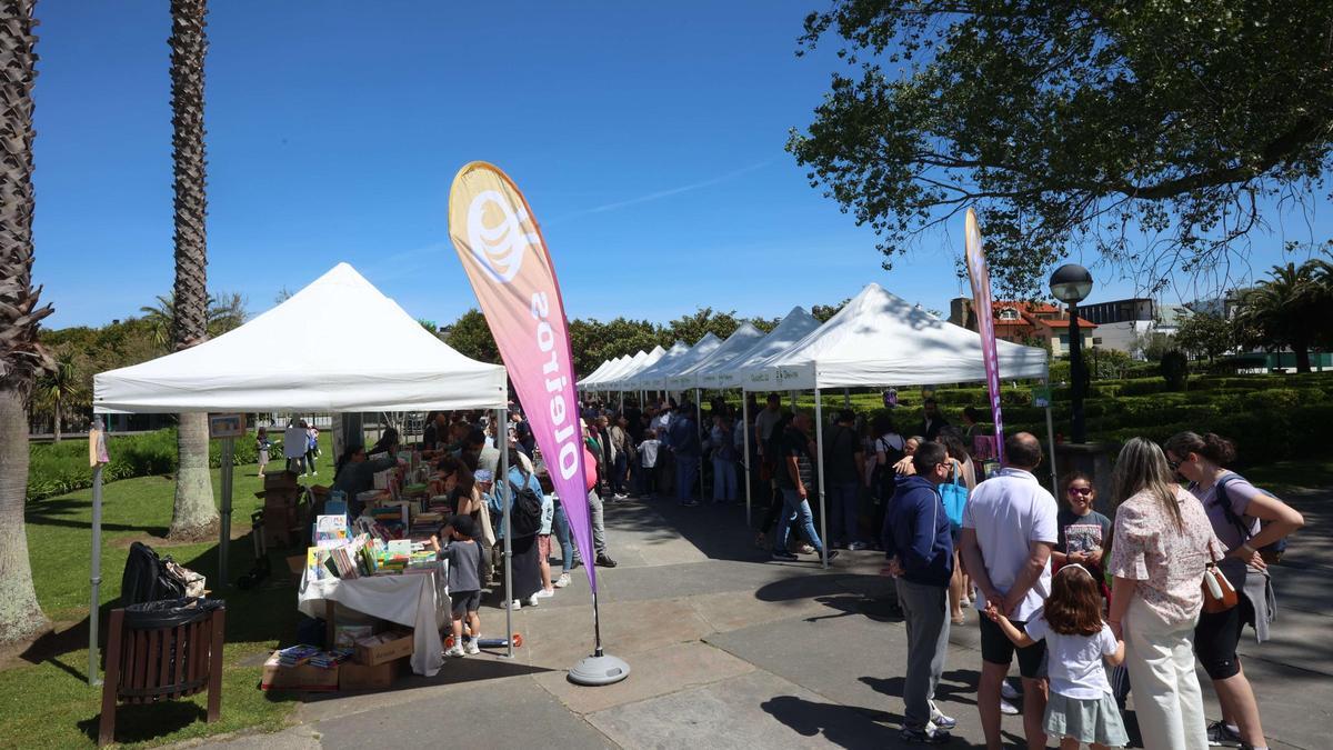Santa Cristina celebra a Festa do Libro na Rúa
