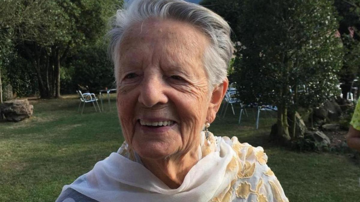 Carme Noguera (112 años): 'He ido haciendo, comiendo, durmiendo y trabajando como todo el mundo'