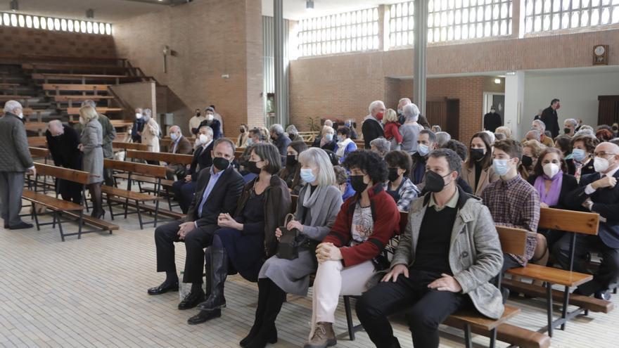 Emocionada despedida a David Ruiz, que “amaba la docencia, la historia y Asturias”