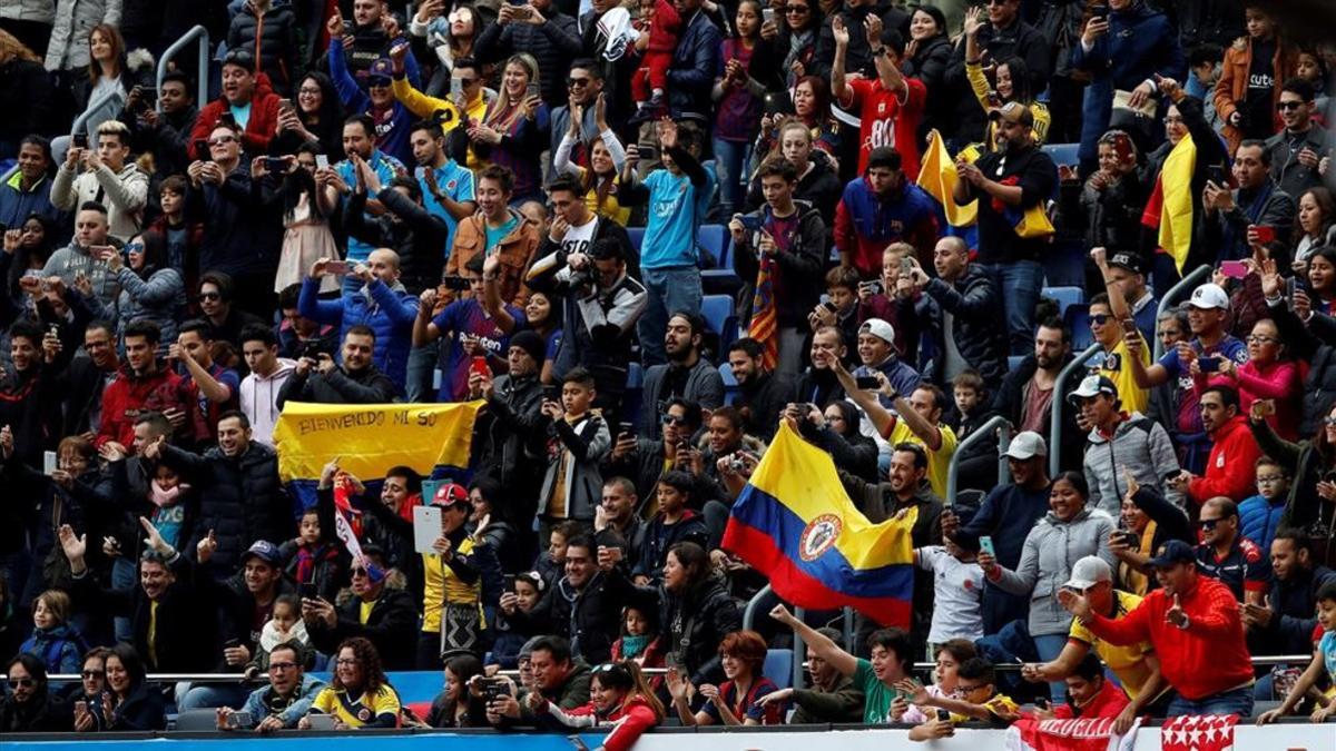 La afición colombiana se hizo sentir en la presentación de Mina