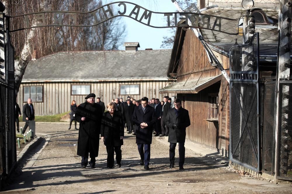 Angela Merkel visita Auschwitz