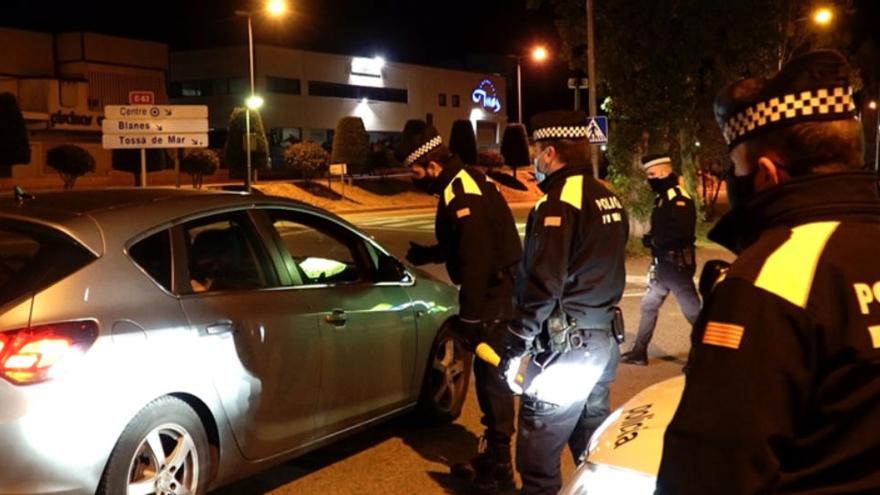 Un dels controls de la Policia Local de Lloret de Mar.