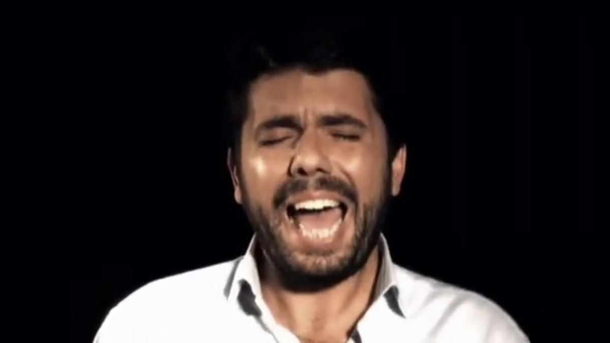 Carlos Mazón en el videocplip