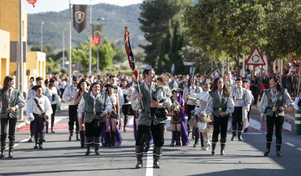 Reconquista y procesión en el cuarto día de las fiestas de Salinas