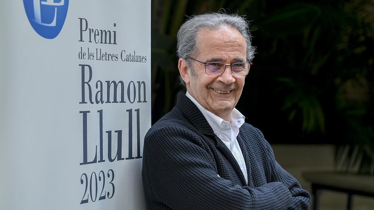 Andreu Claret, este viernes en Barcelona, antes del anuncio del premio Ramon Llull.