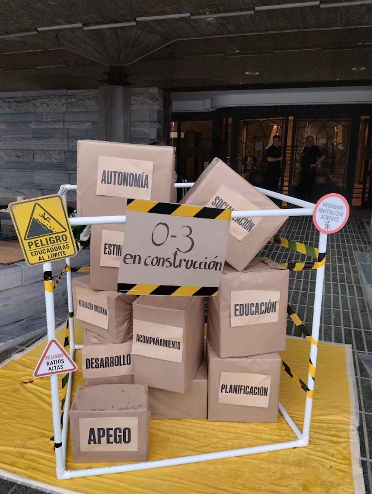 Construcción realizada por las educadoras infantiles para visibilizar su situación.