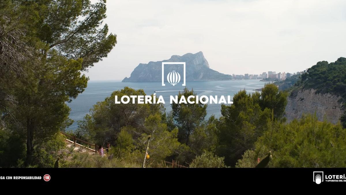 El Penyal d&#039;Ifac de Calp en una imagen tomada desde la costa de Benissa