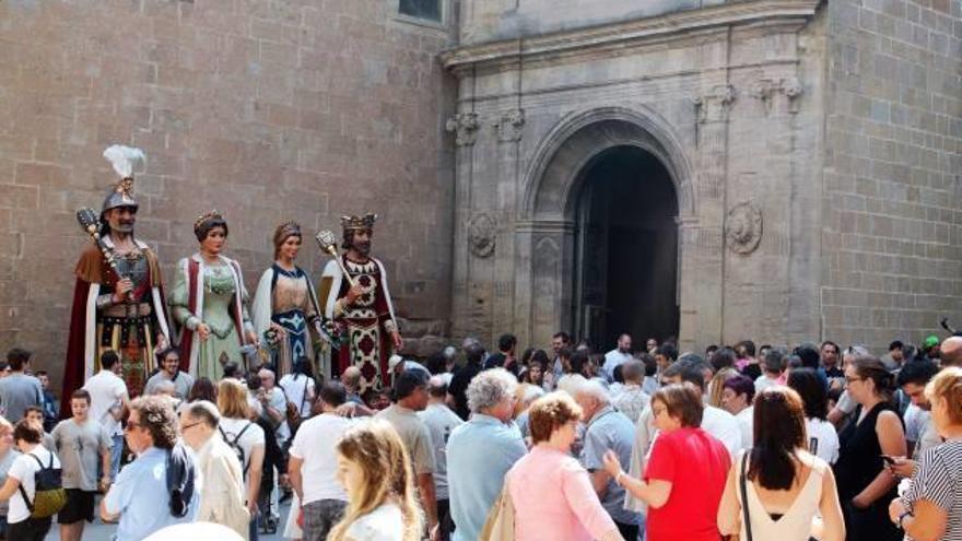 La catedral és un dels emblemes de la ciutat, i un punt de trobada de festivitats tradicionals