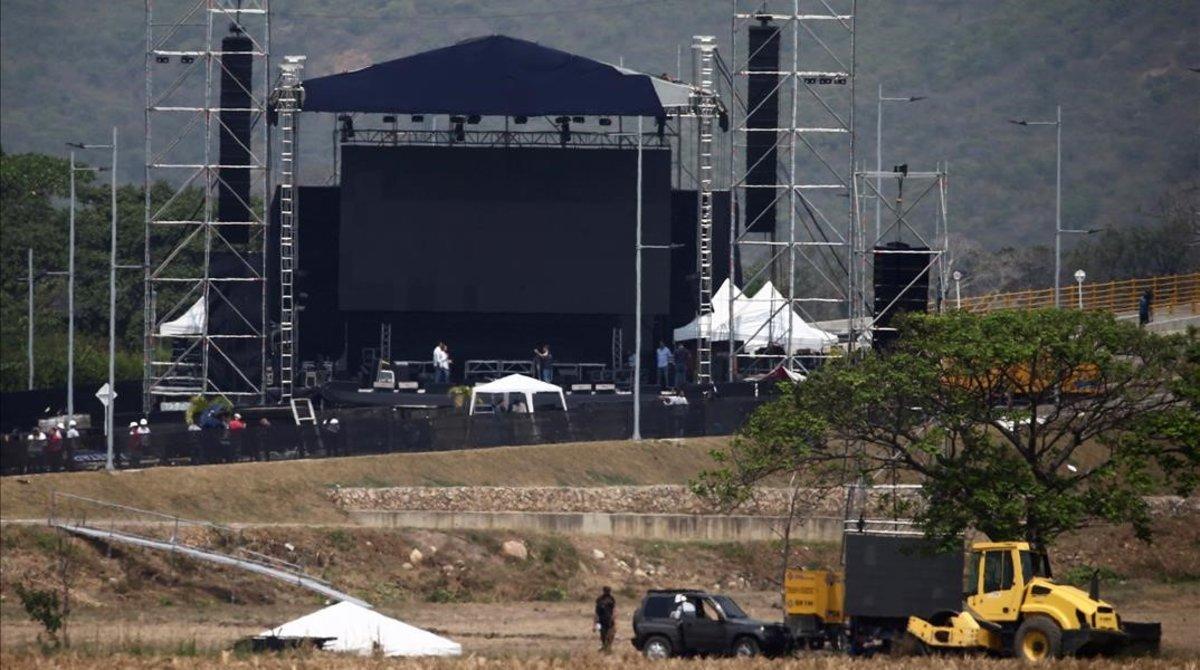 zentauroepp47054865 the stage for the upcoming concert  venezuela aid live  at t190221205643
