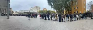 Colas para ver a Yolanda Díaz en La Merced