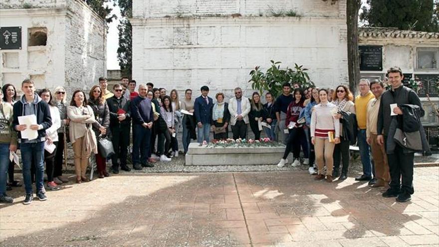 Homenaje a Mario López