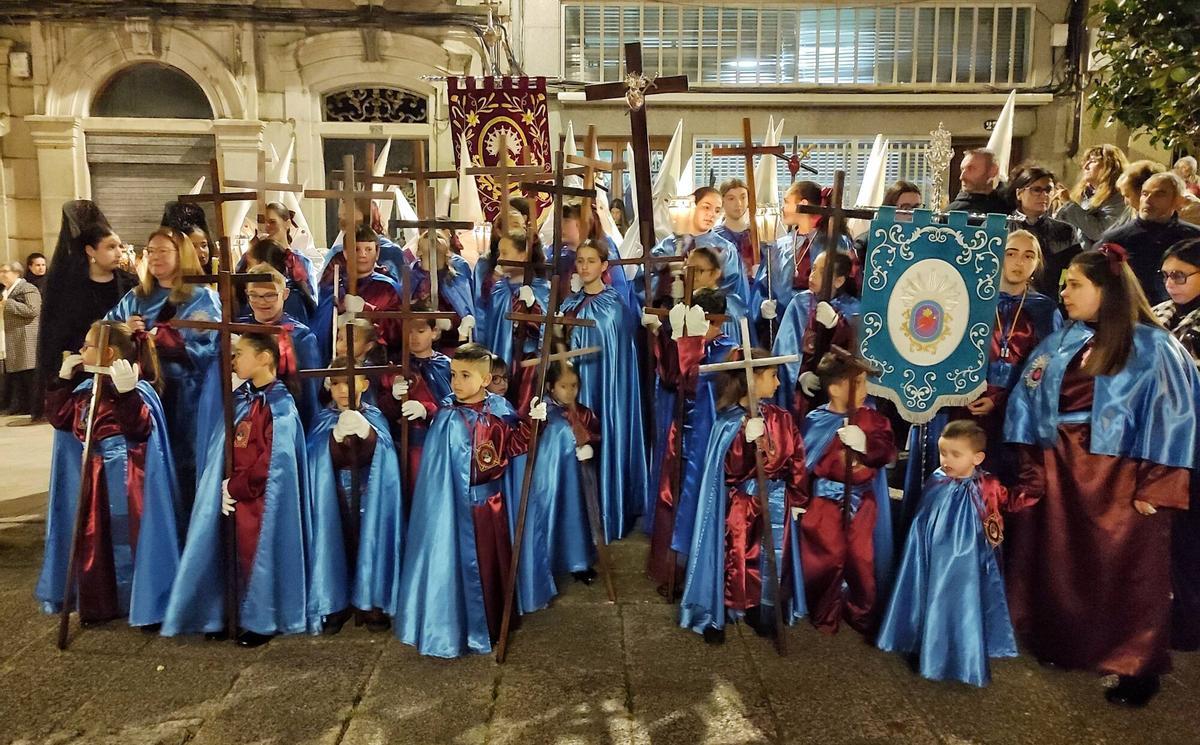 La patrona de Cangas sale en procesión para abrir la Semana Santa