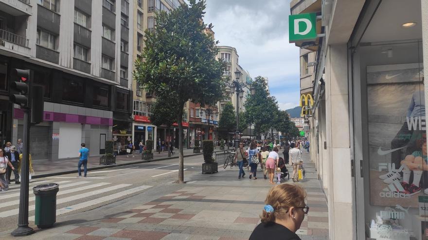 Los trabajadores del comercio mantienen la huelga prevista y la patronal les insta a negociar para evitar daños a empresas y clientes