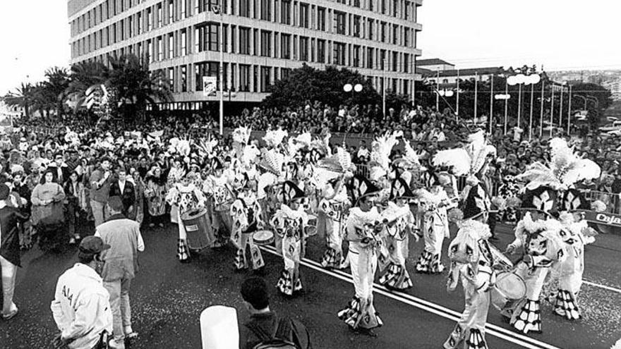 El coso del Carnaval cambió de sentido en el año 1995.