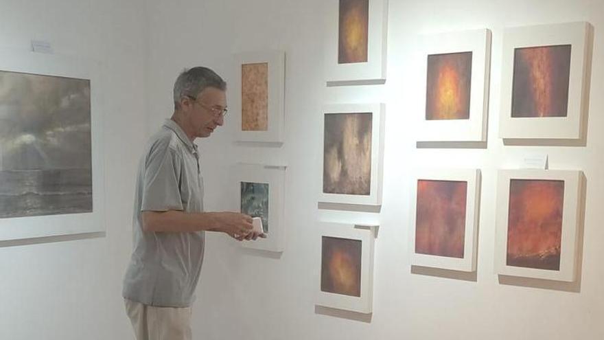 'Impresiones', calles y cotidianidad despiertan entre acuarelas en la exposición de Antonio Basalto