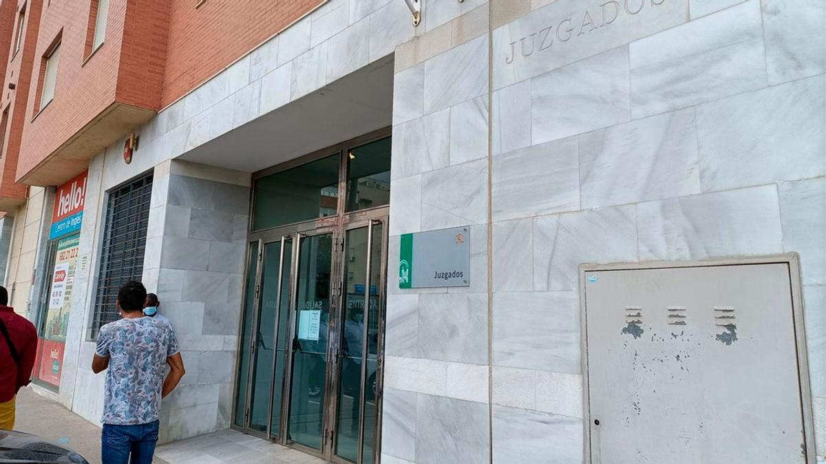 Investigado por cortar la luz y el agua a una mujer de 88 años en proceso de desahucio