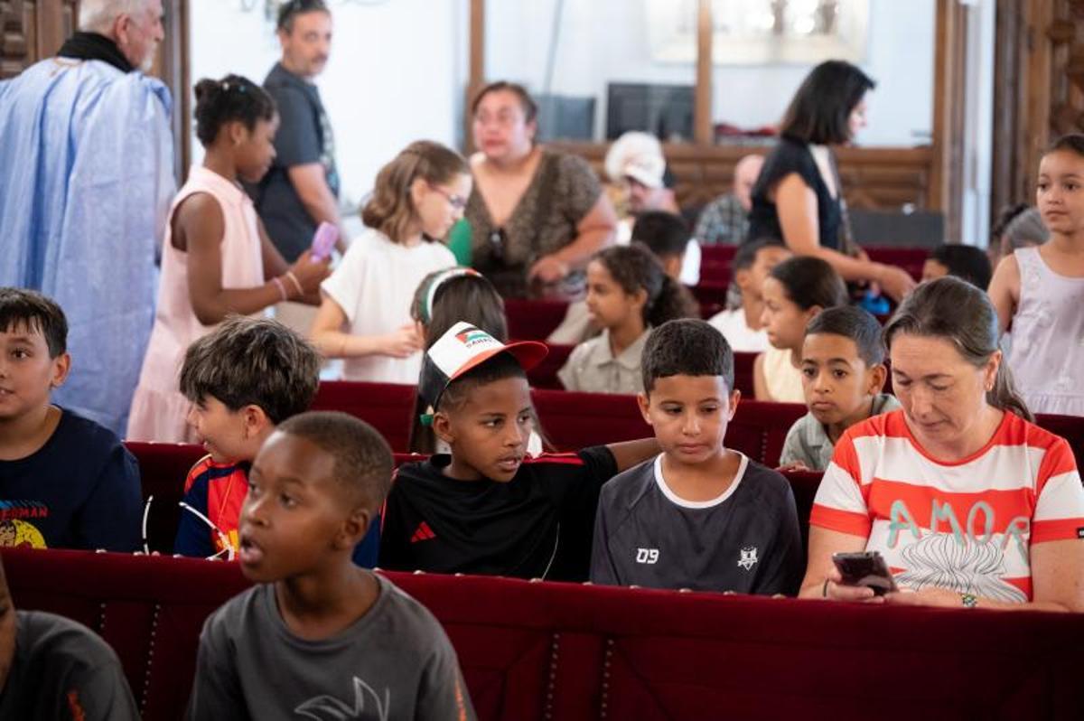 Los niños saharauis viven una jornada institucional en la Diputación de Cáceres Los niños saharauis viven una jornada institucional en la Diputación de Cáceres